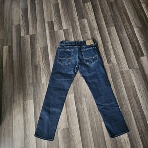 EUC American Eagle Extreme Flex 32 x 30 jeans